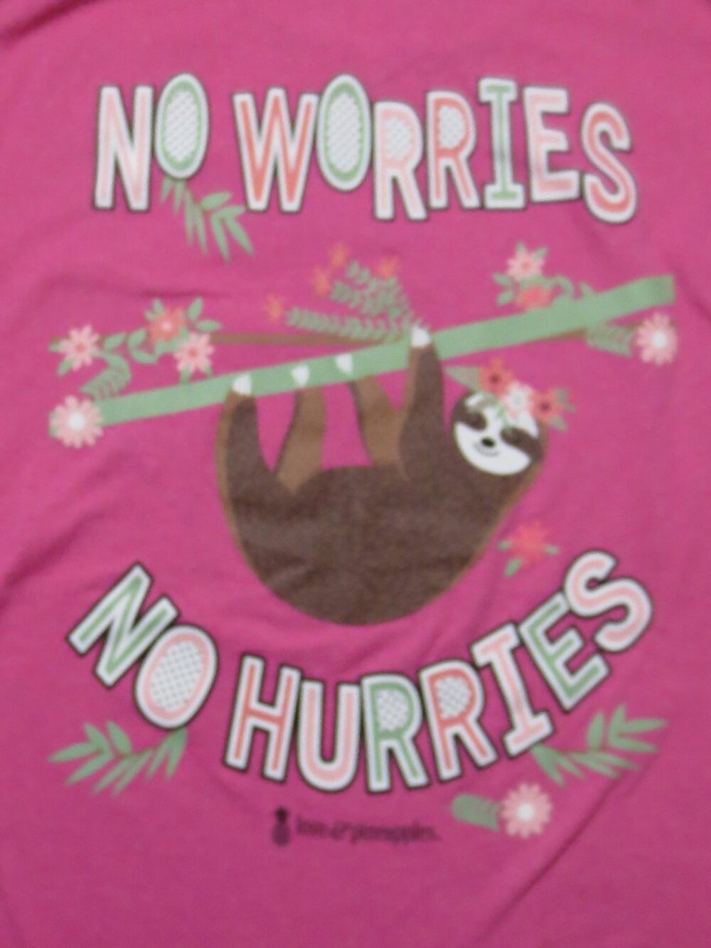 LOVE & PINEAPPLES womens T-SHIRT pink NO WORRIES sloth TEE top SOFT SIZE M